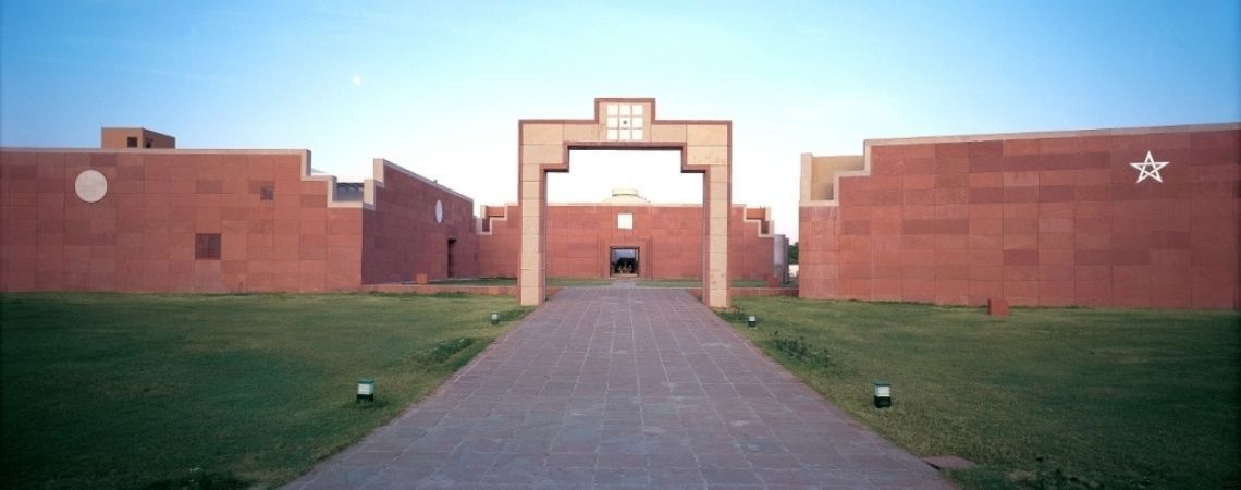 Watch a Live Puppet Show at Jawahar Kala Kendra