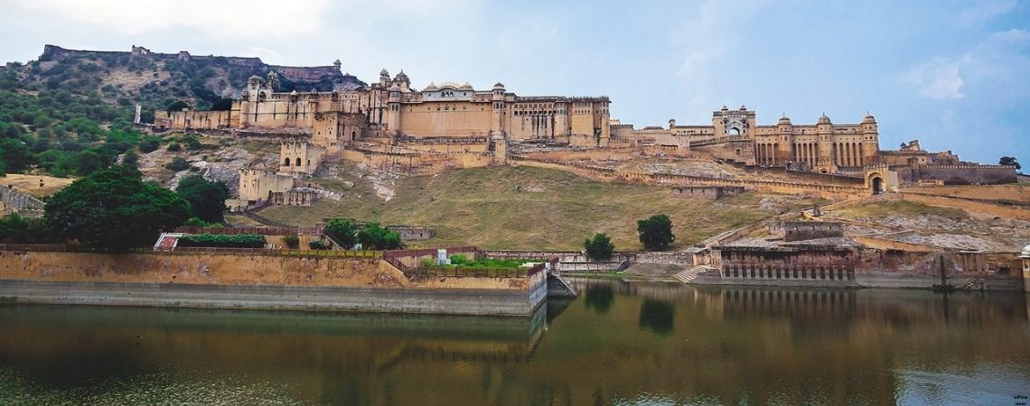 Explore the Grandeur of Amber Fort