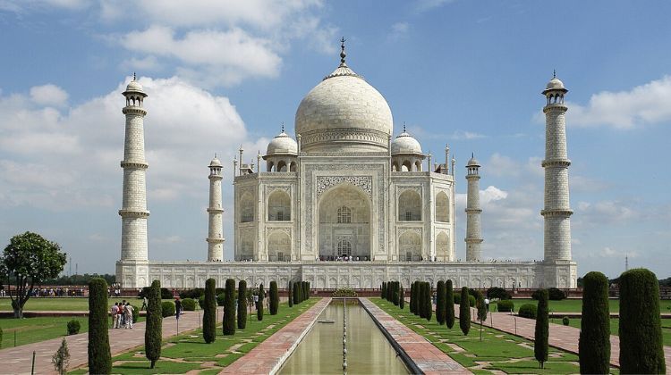 Wonder of the Taj Mahal