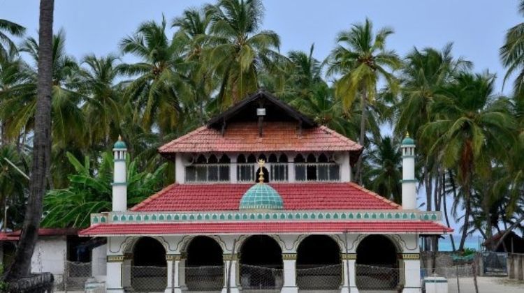 Explore Ujra Mosque