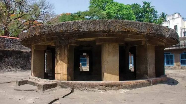 Pataleshwar Cave, Maharashtra