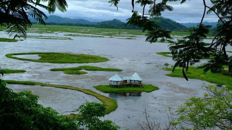 Relax by Loktak Lake and Sendra Island