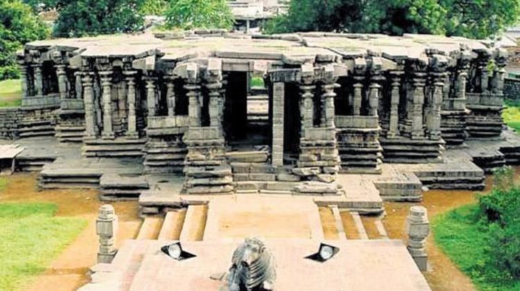 Visit Thousand Pillar Temple – Divine Architecture on a Dime