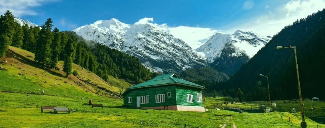 Explore the Scenic Beauty of Aru Valley