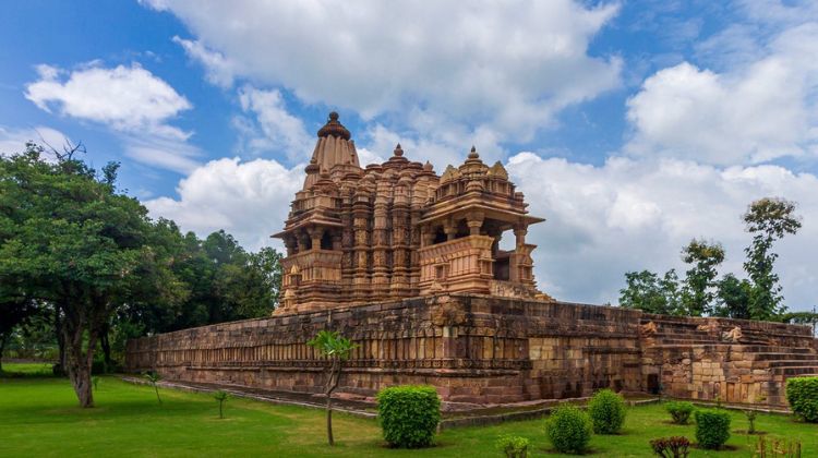 Discover Khajuraho Temples Without Breaking the Bank