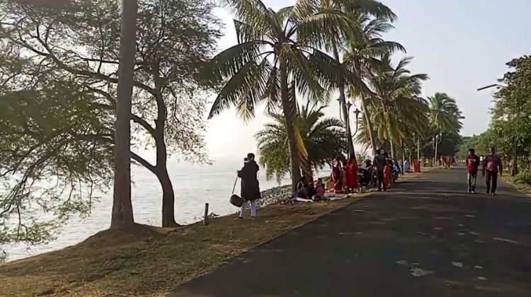 Explore the Majestic Haldia Riverbank Walkway
