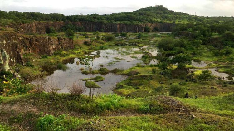 Enjoy the Serenity at Vetal Tekdi – Free Entry, Fresh Air