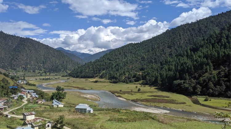 Cruise Sangti Valley: Northeast’s Budget Switzerland